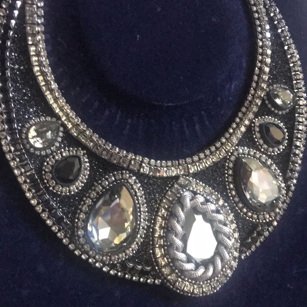 Authentic Swarovski Collar Necklace in black and gray. - Picture 5 of 13